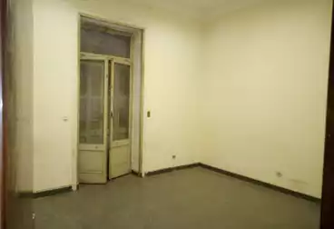 Apartments For rent - 7 rooms - floor 1