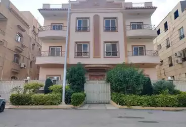 Apartments For sale in Abd El-Hameed Gawdat El-Sahar St.