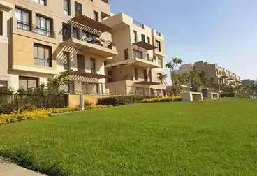 lowest price Semi furnished penthouse 4rooms sale Eastown Sodic New Cairo