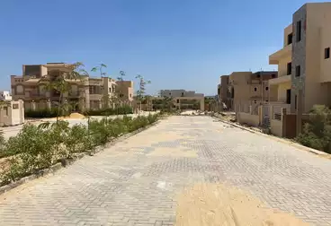 Separate Villa For sale in Zayed Heights Compound