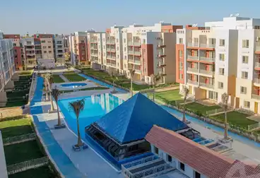 Apartment with Garden For sale in Promenade Residence - Wadi Degla