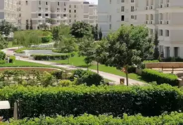 https://aqarmap.com.eg/ar/listing/4895513-for-sale-cairo-new-cairo-compounds-hyde-park-centre-ville-hyde-park