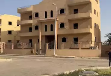 https://aqarmap.com.eg/ar/listing/4898829-for-sale-cairo-el-sheikh-zayed-city-el-hay-elasher-street-100