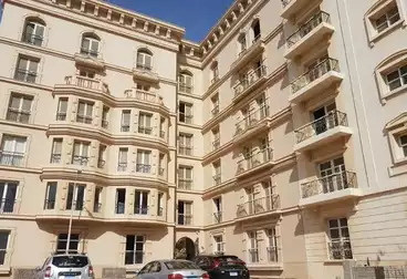 https://aqarmap.com.eg/en/listing/4910573-for-sale-cairo-new-cairo-compounds-hyde-park-centre-ville-hyde-park