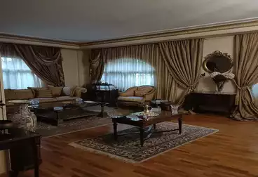 https://aqarmap.com.eg/ar/listing/4927324-for-sale-cairo-el-sheikh-zayed-city-compounds-el-yasmeen-compound