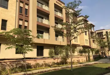 For sale Fully finished Apartment in Green 5 Compound - ultra super lux