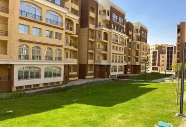 Apartments For sale in New Capital Commercial Projects