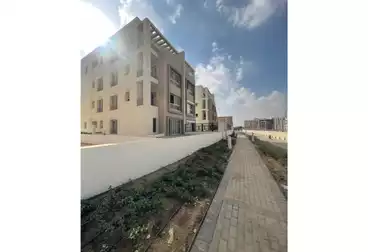 https://aqarmap.com.eg/en/listing/4996248-for-sale-cairo-new-cairo-compounds-hyde-park-cluster-4-hyde-park