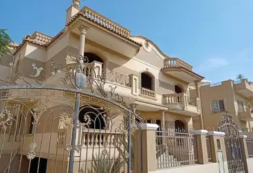 https://aqarmap.com.eg/ar/listing/5002203-for-sale-cairo-el-sheikh-zayed-city-compounds-rich-mont