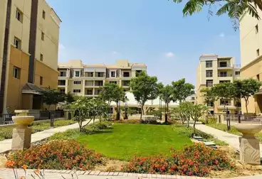 Studio with a garden, down payment of 150 thousand and installments over 8 years in Sarai	