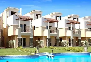 For investment, a chalet in Ain Sokhna, Blue Blue Village, with a monthly installment of 70 thousand