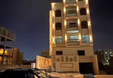 Building For sale in طريق الواحات