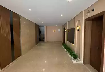 https://aqarmap.com.eg/ar/listing/5020735-for-sale-cairo-el-sheikh-zayed-city-compounds-kmbwnd-fyldj-wyst-dr-llttwyr