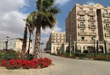 https://aqarmap.com.eg/ar/listing/5037857-for-sale-cairo-new-cairo-compounds-hyde-park-centre-ville-hyde-park