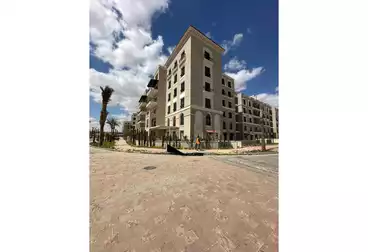 https://aqarmap.com.eg/ar/listing/5040829-for-sale-cairo-el-sheikh-zayed-city-compounds-kmbwnd-fyldj-wyst-dr-llttwyr