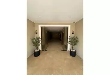 https://aqarmap.com.eg/en/listing/5040859-for-sale-cairo-el-sheikh-zayed-city-compounds-kmbwnd-fyldj-wyst-dr-llttwyr