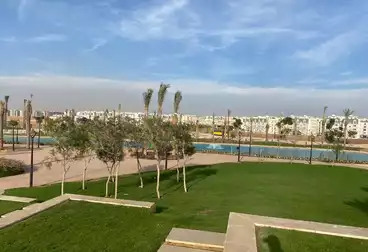 https://aqarmap.com.eg/en/listing/5050230-for-sale-cairo-new-cairo-compounds-hyde-park-greens-hyde-park-compound