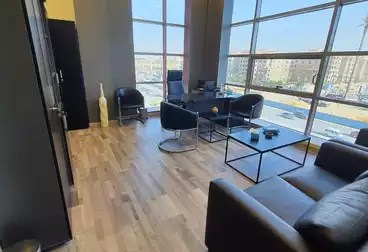 https://aqarmap.com.eg/ar/listing/5053825-for-sale-cairo-new-cairo-90th-street-90th-between-mountain-view-roundabout-and-auc