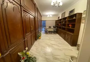 Administrative For rent in Moustafa El Nahaas St.