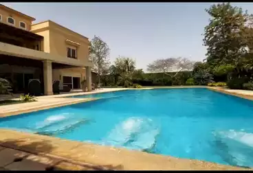 Villa for sale in Wadi El Nakhil Compound 400m on the Egyptian Desert Road in front of Sphinx Airport