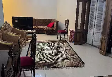 Empty apartment for rent in Sheikh Zayed District 16