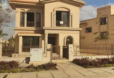 Garden Villa For sale - 7 rooms