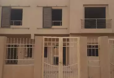 تاون هاوس للبيع - 4 غرف