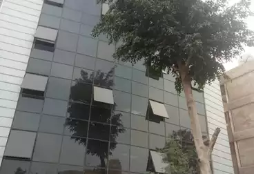 Administrative Building For rent - 25 rooms
