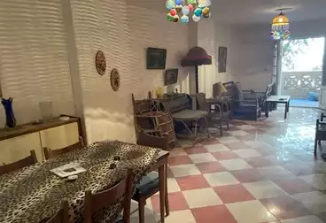 Furnished Apartment For sale - 3 rooms - floor 1