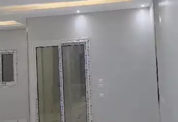 Apartments For sale - 3 rooms - floor 1