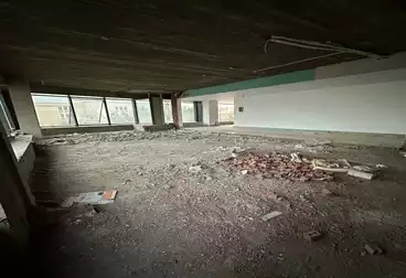 Clinics For sale - 4 rooms - floor 1