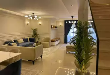 أي فيلا للبيع - 3 غرف - بالدور 3