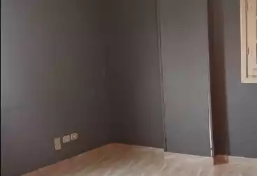 Apartments For rent - 3 rooms - floor 4