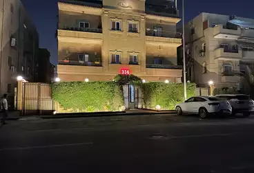 شقق مفروشة للبيع - 3 غرف - بالدور 1