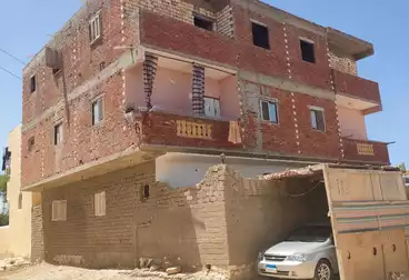 منزل / بيت للبيع - 4 غرف
