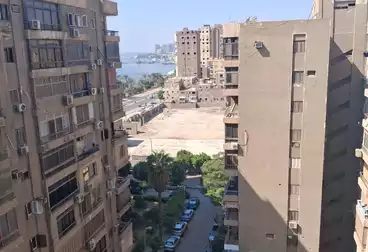 شقق للبيع - 3 غرف - بالدور 9