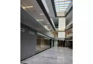 تجاري للإيجار - بالدور 0