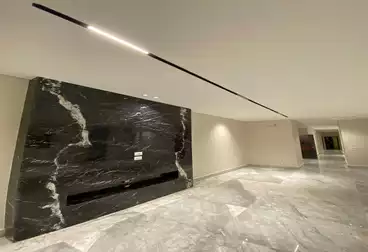 Apartments For sale - 4 rooms - floor 2