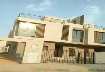 Villas For sale - 4 rooms