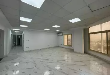 Administrative For rent - 7 rooms - floor 4