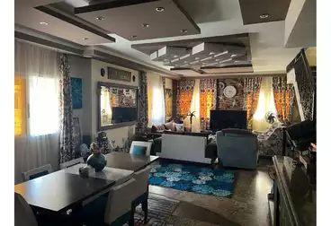 Penthouse For sale - 4 rooms - floor 3