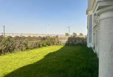 Apartment with Garden For sale - 3 rooms - floor 0