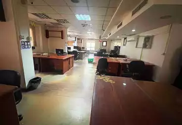 Administrative For rent - 6 rooms - floor 3
