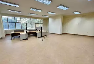 Offices For rent - 7 rooms - floor 3