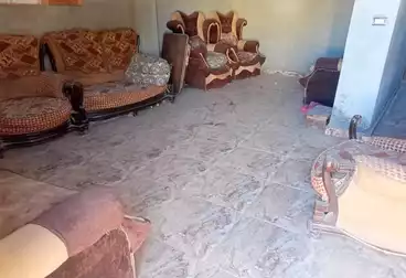 Building For sale - 4 rooms