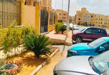 شقق للبيع - 4 غرف - بالدور 1
