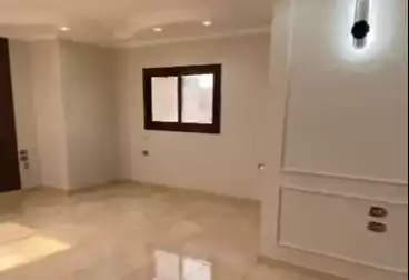 شقق للبيع - 3 غرف - بالدور 8