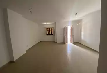 Apartments For sale - 3 rooms - floor 1