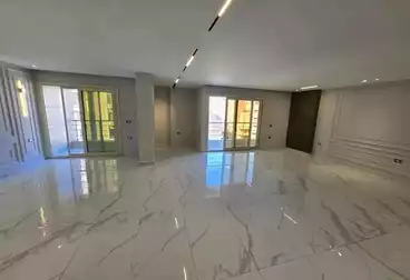 Apartments For rent - 3 rooms - floor 5