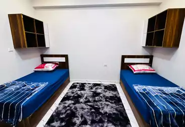 شقق للبيع - 5 غرف - بالدور 0